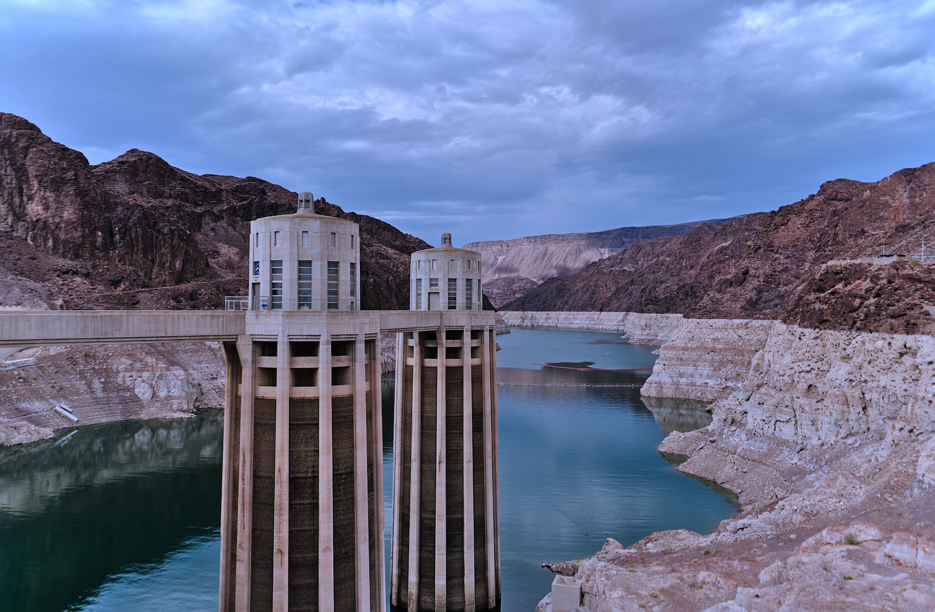 Hydroenergia – Wykorzystanie Potencjału Fal, Prądów i Pływów Morskich